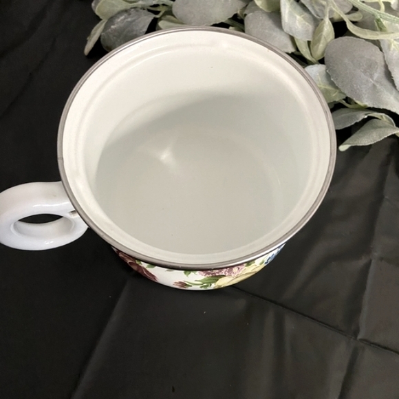 Floral Soup Pot - Picture 2 of 4